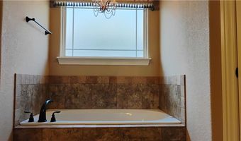 1911 Cypress St, Bentonville, AR 72713