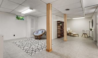 1 Blackhorse Dr, Acton, MA 01720