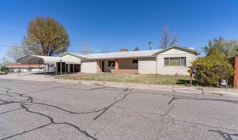 303 MESA Dr, Aztec, NM 87410