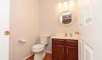 521 DOGWOOD Dr, Ambler, PA 19002