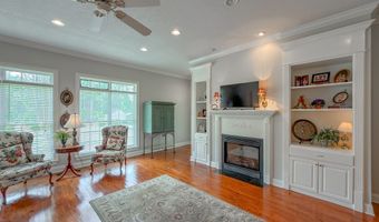 501 River Oaks Dr, Bainbridge, GA 39817