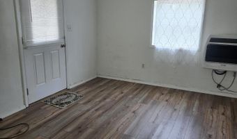 225 Morgan Ave, Aurora, MO 65605