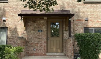 831 S Dwyer Ave A, Arlington Heights, IL 60005