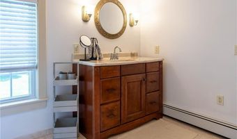 3642 Pawtucket Ave, East Providence, RI 02915