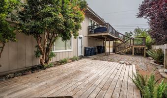1214 Ransom Ave, Brookings, OR 97415