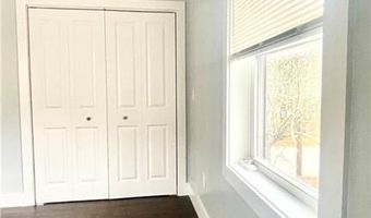 216 Maple Ave, Barrington, RI 02806