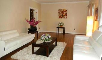 5512 MASSACHUSETTS Ave, Bethesda, MD 20816