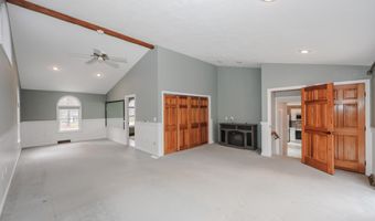 50 Edinburgh Dr, Bedford, NH 03110