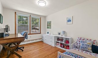 316 Leetes Island Rd, Branford, CT 06405