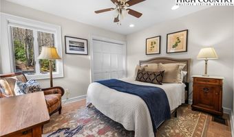 792 Pigeon Roost Rd, Banner Elk, NC 28604