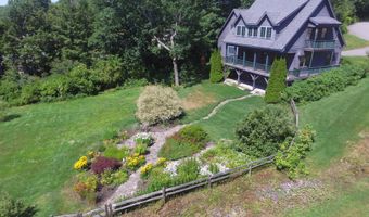 11 Treat St, Belfast, ME 04915