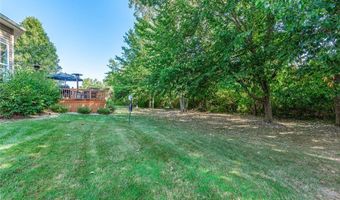650 Eastpointe Ct, Amherst, OH 44001