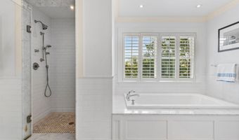 71 West Ave, Darien, CT 06820