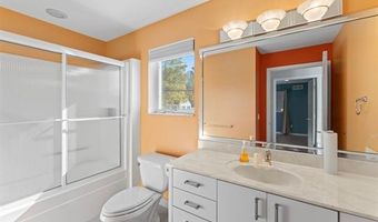 2076 S Long Lake Rd, Fenton, MI 48430