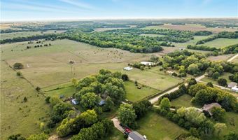 1369 N 550th Rd, Baldwin City, KS 66006