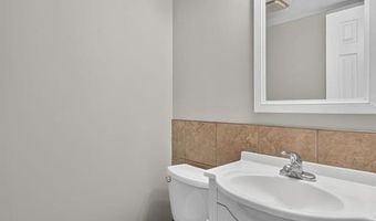 2358 Hidden Meadow Ln, Ballwin, MO 63021