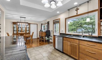 551 Chester Pkwy, Belford, NJ 07718