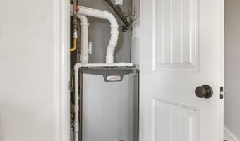 19529 Lawrence 2152, Aurora, MO 65605