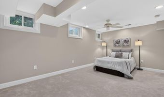 4714 8TH St S, Arlington, VA 22204