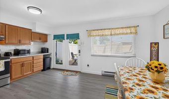 9191 Villaridge Ct, Affton, MO 63123
