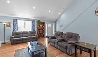 89 Silas Hill Way, Exeter, RI 02822