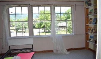 61 Fairview Rd, Andrews, NC 28901