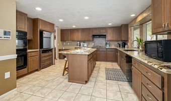 10913 Treeside Ln, Escondido, CA 92026