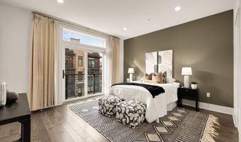 153 WINSOME Cir, Bethesda, MD 20814