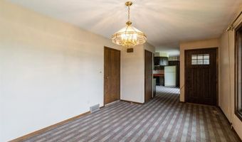 2907 Northwood Dr, Ames, IA 50010