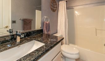 118 Kensington Ct, Aurora, OH 44202