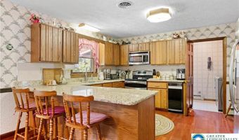 141 Embill Dr, Tobyhanna, PA 18610