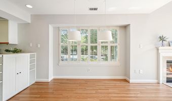 10824 ANTIGUA Ter #201, Rockville, MD 20852