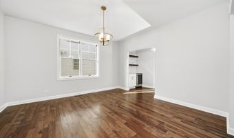 926 E Crest Ave, Addison, IL 60101