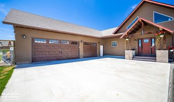 17 Patriot Dr, Cody, WY 82414