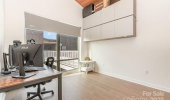 2116 Mcclintock Rd 233, Charlotte, NC 28205