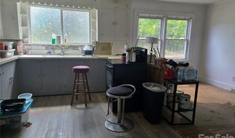 1127 N Mountain St, Blacksburg, SC 29702