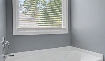96 Griffin Rd, Allenhurst, GA 31301