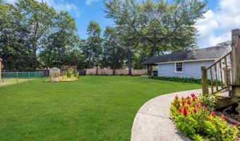 180 Minna Ave, Avenel, NJ 07001