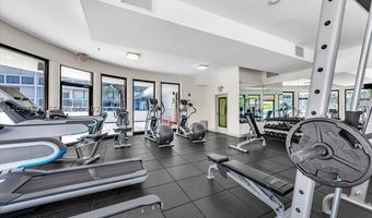 20515 E Country Club Dr 2048, Aventura, FL 33180