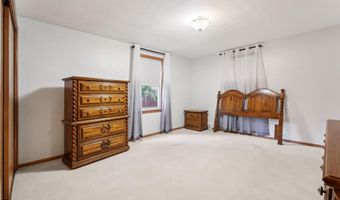 35 FOSTER Ct, Appleton, WI 54915