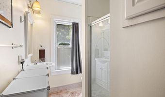 203 ALBANY Ave, Barrington, NJ 08007
