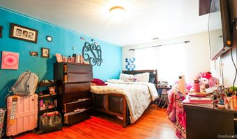 65 Williams Ave, Amityville, NY 11701