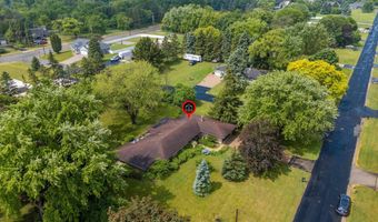 5531 LONG Ct, Appleton, WI 54914