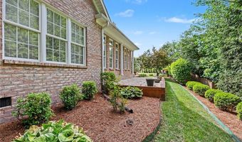 121 N Wildcat Run Ct, Advance, NC 27006