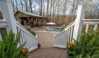 153 Finn Hollow Ln, Advance, NC 27006