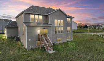 940 Treeline Dr, Algonquin, IL 60102