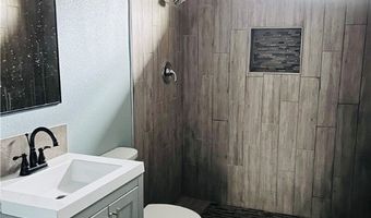 516 E 6th St A, Alice, TX 78332