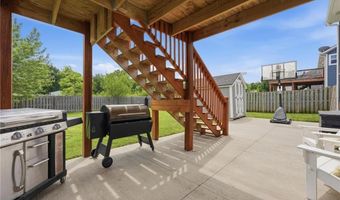 3021 N 157th St, Basehor, KS 66007