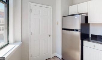 330 N CHARLES St 3C, Baltimore, MD 21201