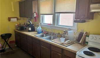 1726 E 45th St, Ashtabula, OH 44004